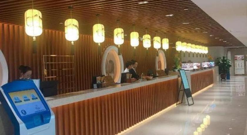 Cheermore Recreation Hotel Guangzhou Zhimao Yuan Ecological Spa Leisure Hotel Esterno foto
